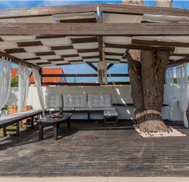 3 bedroom seaside villa with pool, Acharavi, sleeps 5